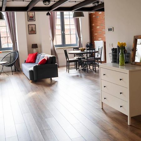 Redcity Loft Zyrardow Eksteriør bilde